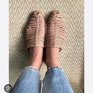 Anthropologie Strappy  Leather  Mules Sandals Cecelia New York Size 7B